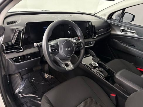 Used 2024 Kia Sportage LX AWD/4WD image 15