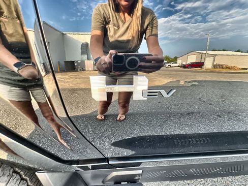 New 2026 GMC Hummer EV SUV image 30