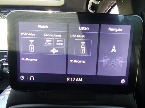 Used 2021 Cadillac Escalade Premium Luxury AWD/4WD image 36