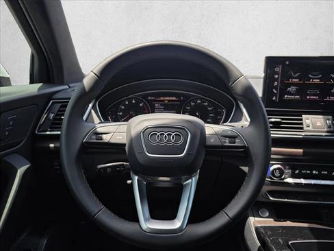 Used 2025 Audi Q5 2.0T Premium image 21