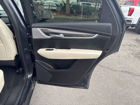 Certified 2023 Cadillac XT5 Sportv w/ Technology Package image 31