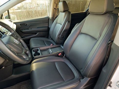 Used 2023 Honda Odyssey EX-L image 23