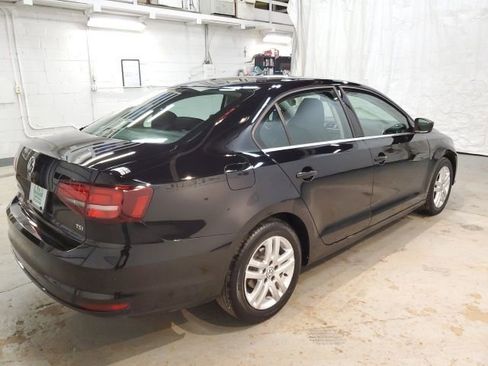 Used 2017 Volkswagen Jetta S image 6