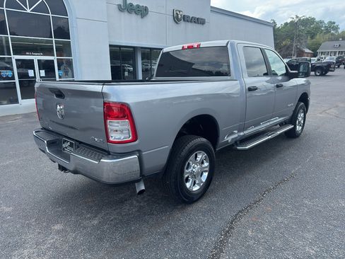 Used 2024 RAM 2500 Big Horn AWD/4WD image 9