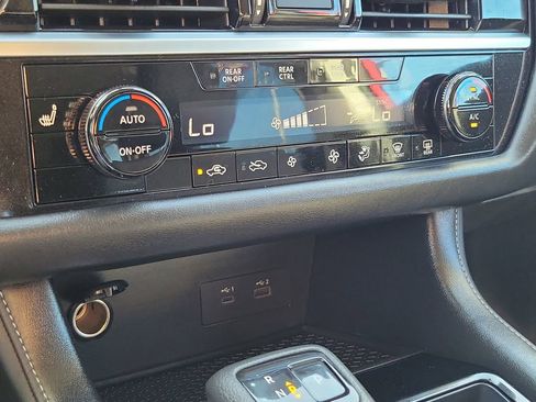 Used 2024 Nissan Pathfinder SV w/ Cargo Package AWD/4WD image 28