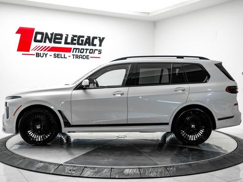 Used 2025 BMW ALPINA XB7 AWD/4WD image 13