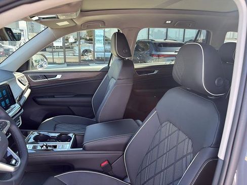 New 2026 Volkswagen Atlas SEL Premium R-Line image 16