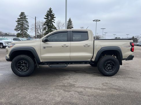Used 2024 Chevrolet Colorado ZR2 w/ ZR2 Bison Edition image 5