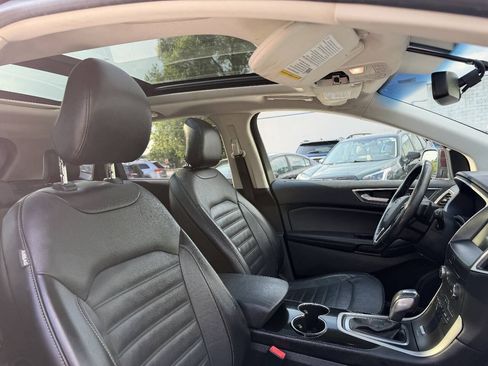 Used 2017 Ford Edge SEL w/ Equipment Group 201A AWD/4WD image 11