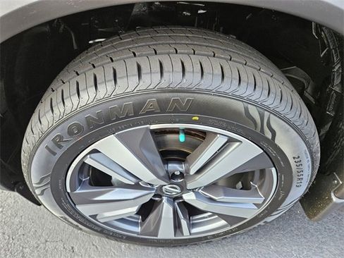 Used 2021 Nissan Rogue SL w/ Premium Package image 19