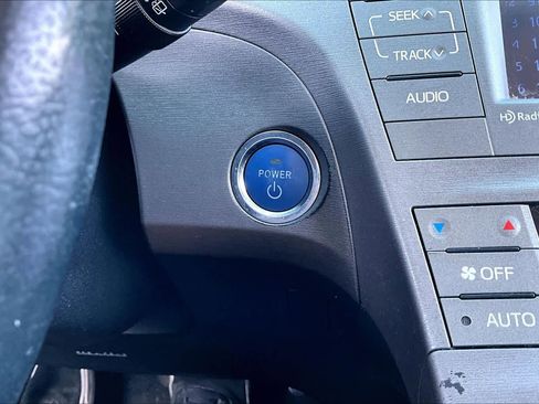 Used 2015 Toyota Prius Persona Series image 30