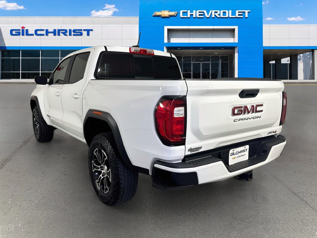 Used 2024 GMC Canyon AT4 AWD/4WD image 6