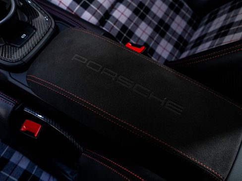 Used 2022 Porsche 911 GT3 image 37