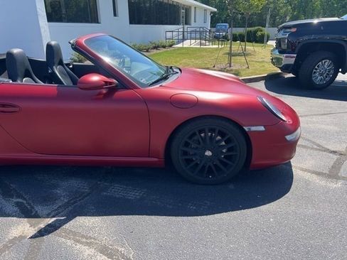 Used 2006 Porsche 911 Carrera RWD image 2