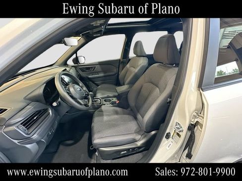 Used 2025 Subaru Forester Premium AWD/4WD image 19