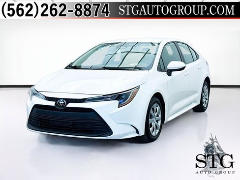 Used 2023 Toyota Corolla LE image 1