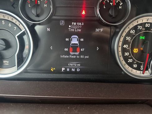 Used 2017 RAM 2500 Laramie image 27