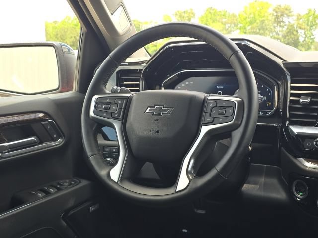 Used 2023 Chevrolet Silverado 1500 RST AWD/4WD image 35