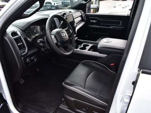 Used 2025 RAM 2500 Laramie AWD/4WD image 23