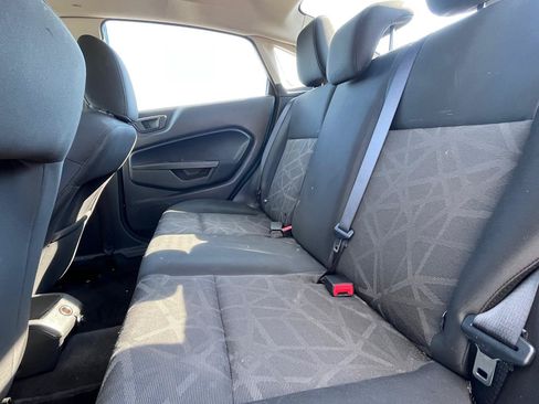 Used 2012 Ford Fiesta SE FWD image 9