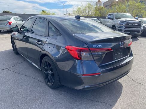 Used 2022 Honda Civic Sport image 8