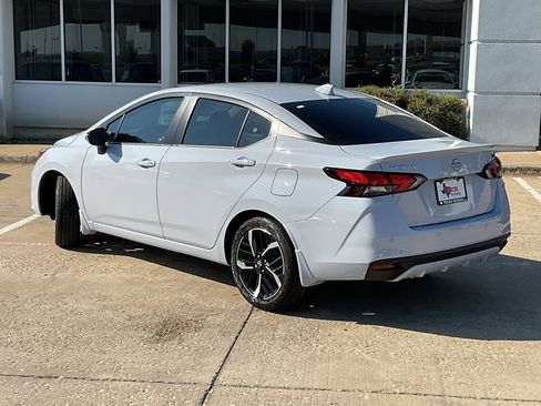 New 2025 Nissan Versa SR w/ Trunk Package image 7