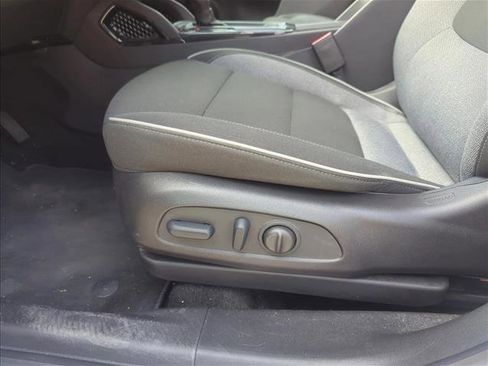Used 2023 Chevrolet TrailBlazer LT FWD image 10