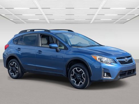 Used 2017 Subaru Crosstrek 2.0i Premium image 7