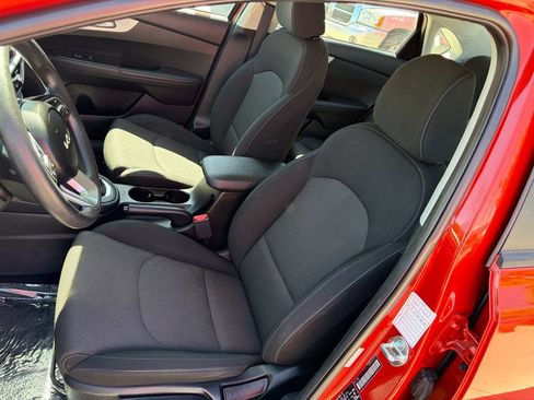 Used 2023 Kia Forte LXS FWD image 12