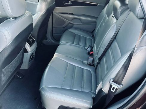 Used 2016 Kia Sorento EX w/ EX Premium Package image 16