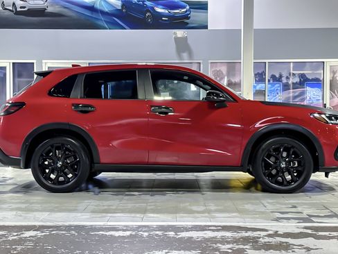 Used 2024 Honda HR-V Sport image 7