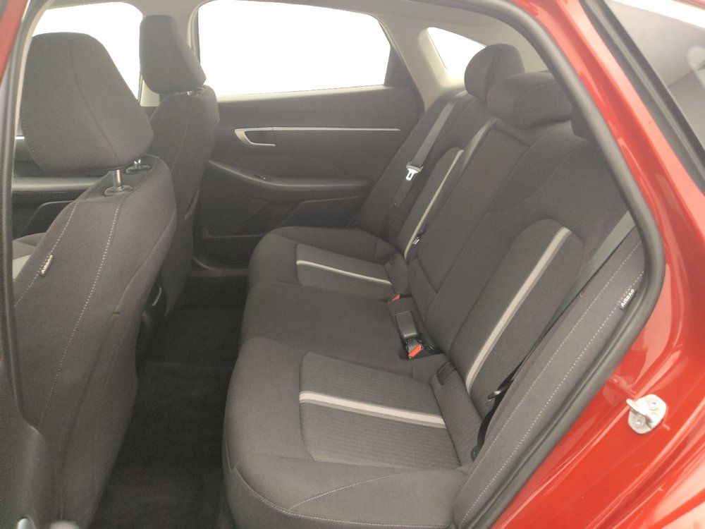 Used 2025 Hyundai Sonata SEL FWD image 18