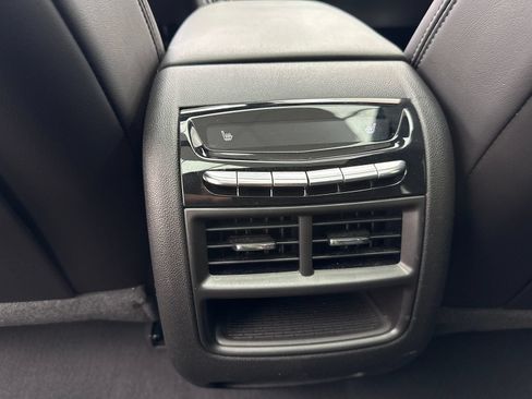 Used 2022 Cadillac XT5 Premium Luxury AWD/4WD image 38
