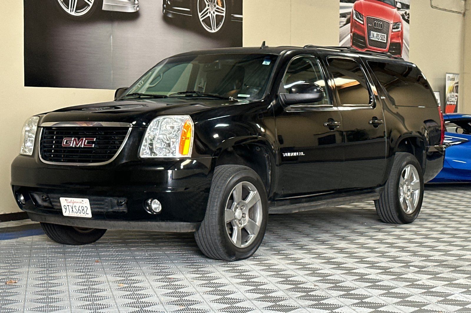 Used 2013 GMC Yukon XL SLT RWD image 8