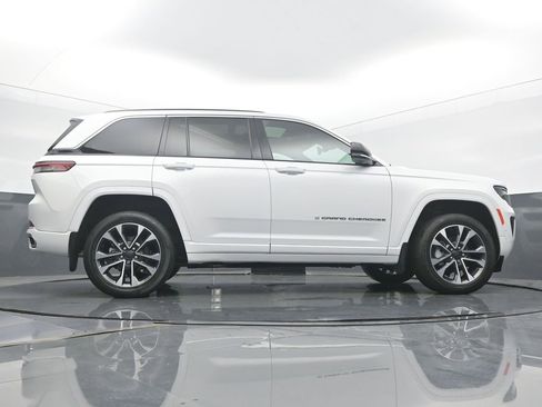 Used 2023 Jeep Grand Cherokee Overland image 52