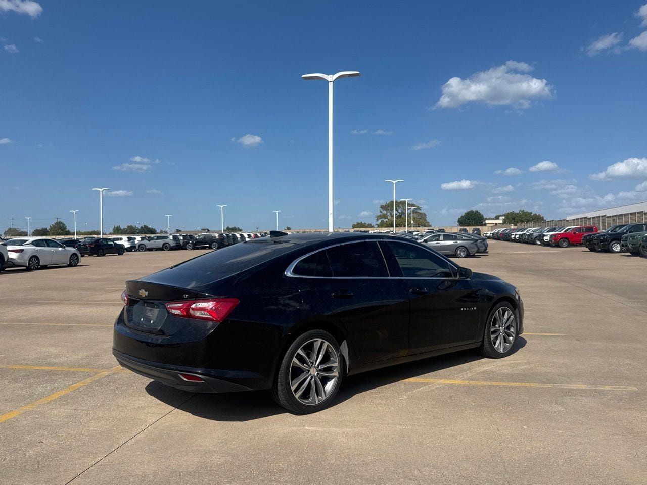 Used 2023 Chevrolet Malibu LT FWD image 20