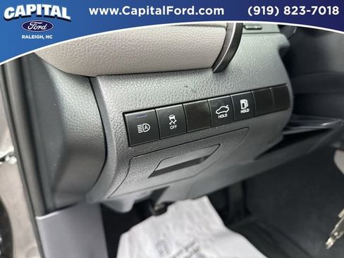 Used 2023 Toyota Camry SE image 21