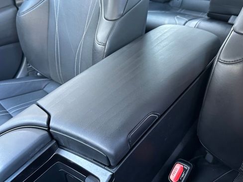 Used 2019 Lexus ES 300h w/ Luxury Package image 48