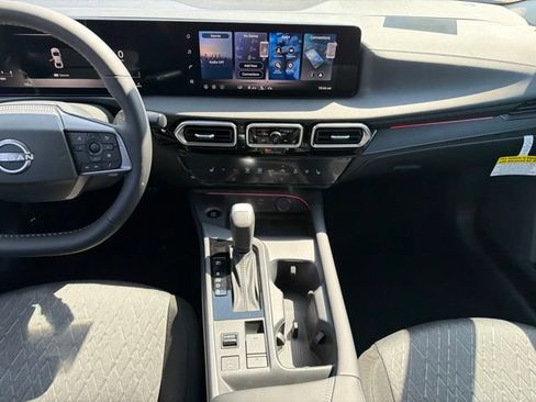 New 2026 Nissan Sentra SV w/ SV Convenience Package FWD image 17
