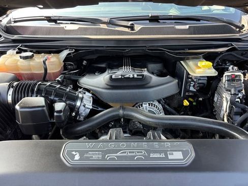Used 2022 Jeep Grand Wagoneer Series III AWD/4WD image 36