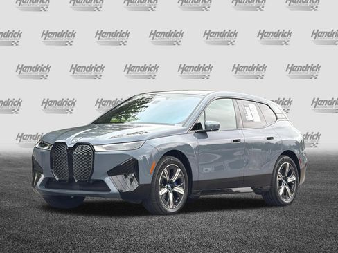Certified 2025 BMW iX xDrive50 w/ Premium Package AWD/4WD image 9