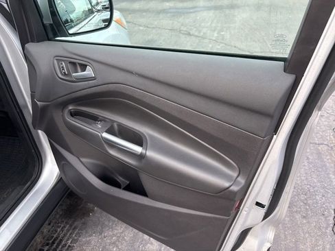 Used 2016 Ford Escape SE image 6