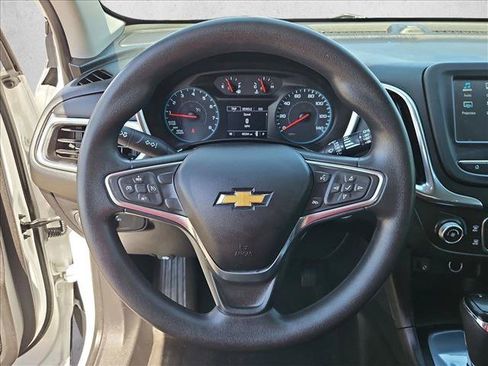 Certified 2018 Chevrolet Equinox LT w/ LPO, Protection Package FWD image 14