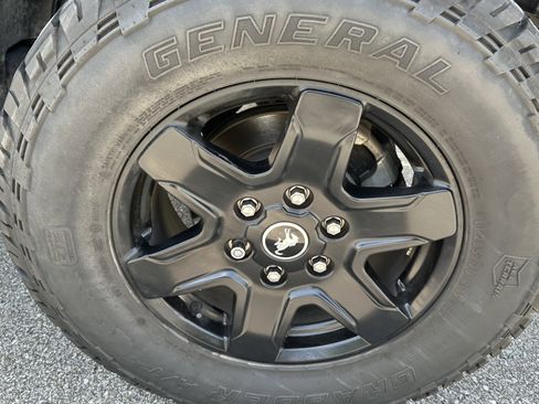 Used 2022 Ford Bronco Black Diamond AWD/4WD image 13