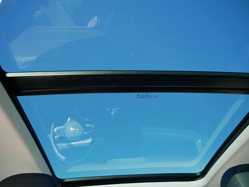 New 2026 Volkswagen Tiguan SE image 10