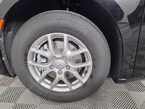 New 2026 Chrysler Pacifica Select FWD image 9