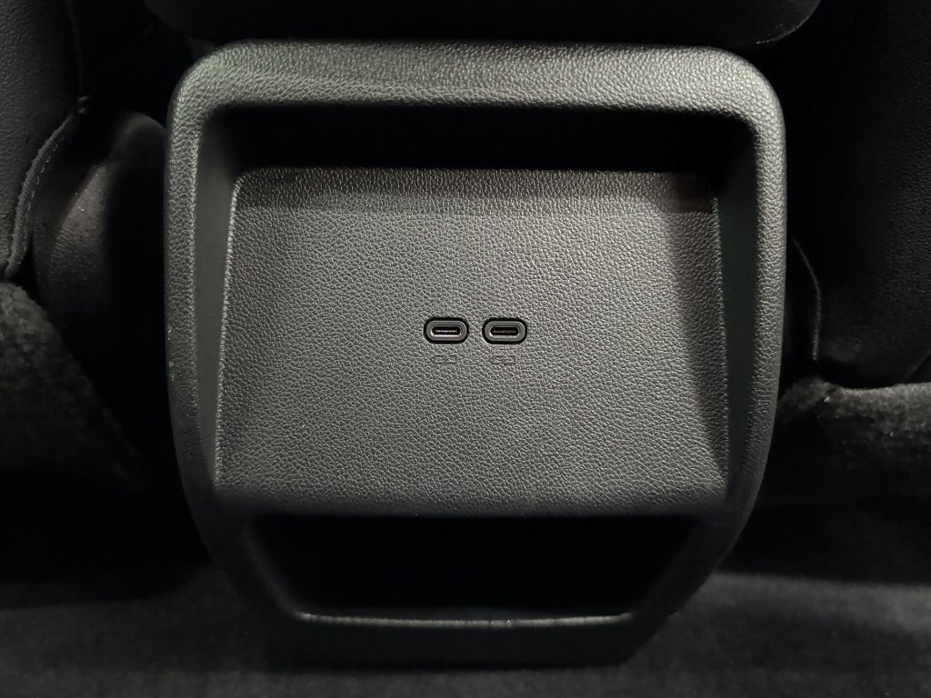 Used 2024 Chevrolet Equinox EV LT FWD image 28