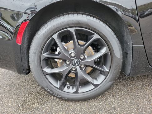 Used 2025 Chrysler Pacifica Limited image 29