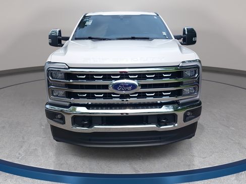 Used 2025 Ford F350 Lariat w/ Chrome Package AWD/4WD image 2