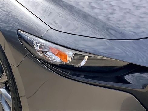 Used 2019 MAZDA MAZDA3 AWD Hatchback w/ Preferred Pkg image 26